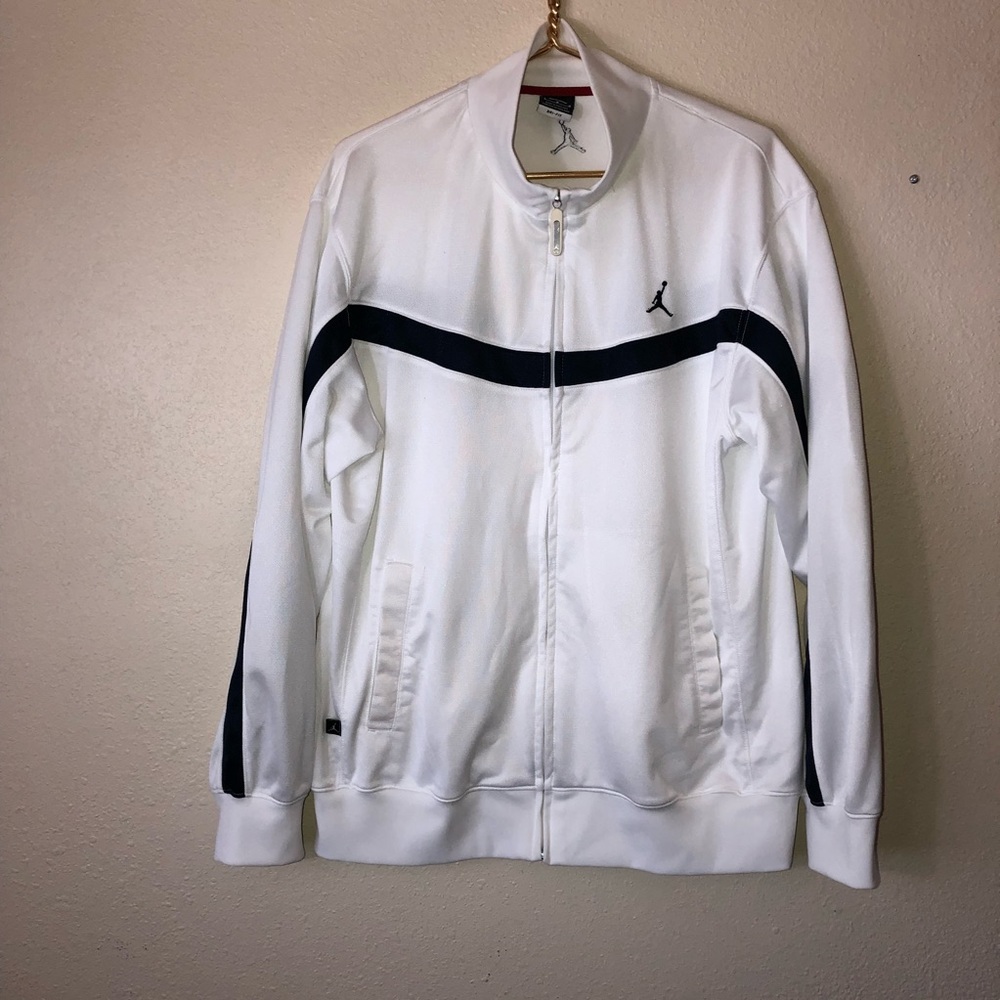 Jordan jacket size large Dri-Fit white and blue